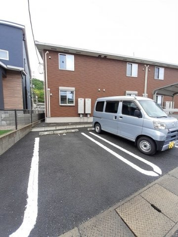 クラヴィエ集の駐車場