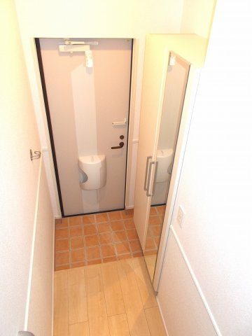 Ｖｅｒｔ　Ｏ－ｋｕｒａ　Ⅱの玄関