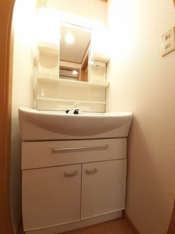 レジダンス・ノーブル　Ⅱの洗面所