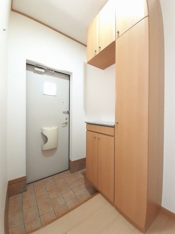 レジダンス・ノーブル　Ⅱの玄関