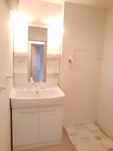 リバーサイドガーデンの洗面所