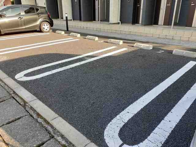 ブライド・マーベラス　Ｎの駐車場