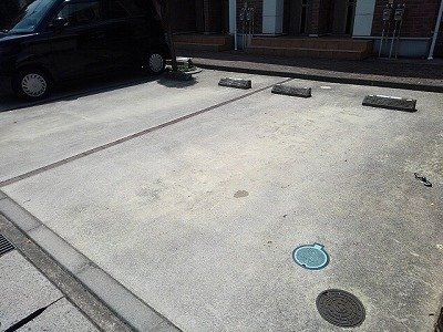 ミモザの駐車場