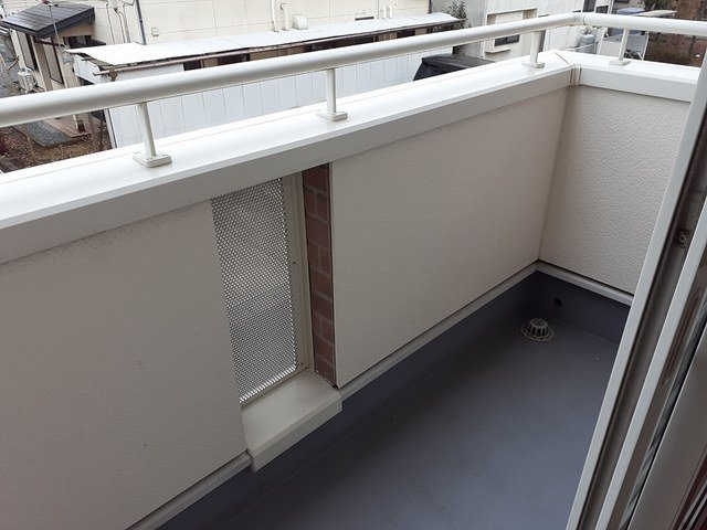 ミモザのバルコニー