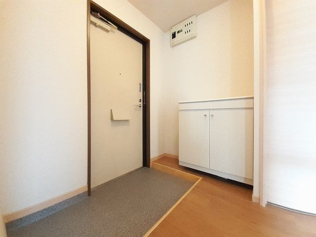 プラムヴィレッジの玄関