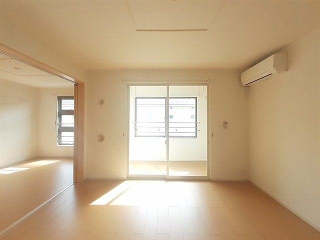 サンパティークいしぜの居間・リビング