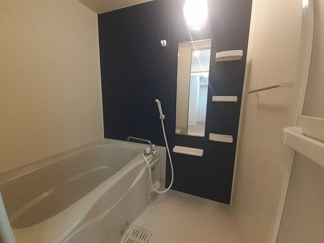 サンパティークいしぜの浴室