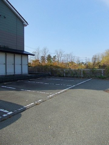 リバーサイド・コートの駐車場|駐車場です