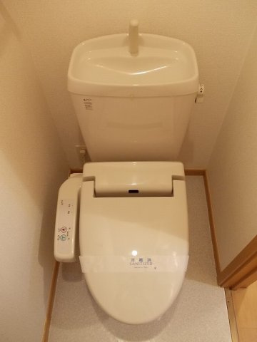 クレメントＢ棟のトイレ|シンプルで使いやすいトイレです