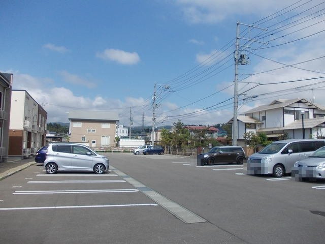 アベンチィーノ　Ⅰの駐車場|カースペースがあります