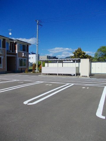 レーヴ　Ⅱの駐車場|駐車場です