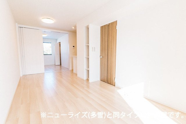 ＫＡＺＡＧＵＲＵＭＡ　Ⅳの居間・リビング|おしゃれな居間です
