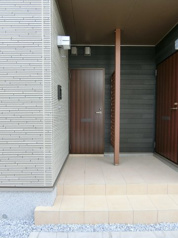 イリスプリエールの玄関