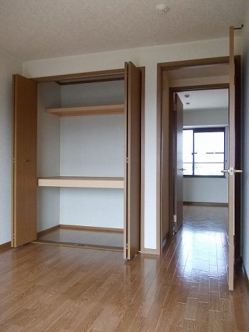 サンレージＫの収納|たっぷりとした収納スペースです