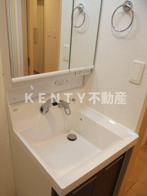 【洗面所】 | フェリスティ竹沢 | 忙しい朝には欠かせない洗面所です