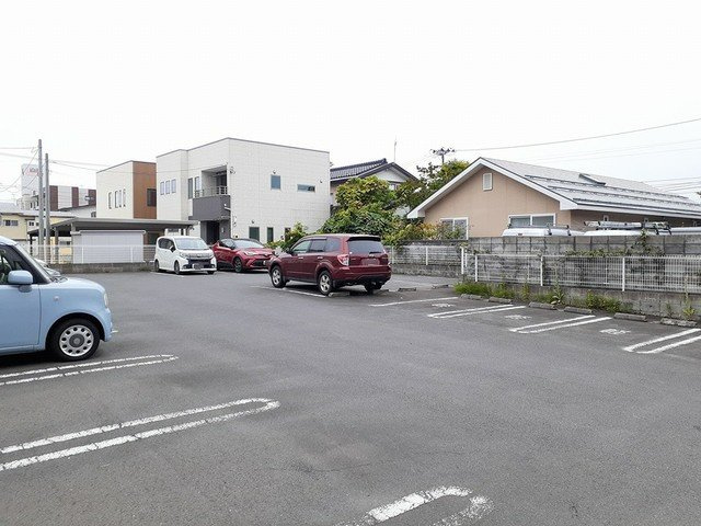アルト・アヴァンツァートの駐車場|駐車場があります