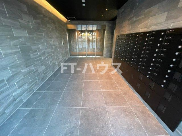金太郎ヒルズ255のエントランス