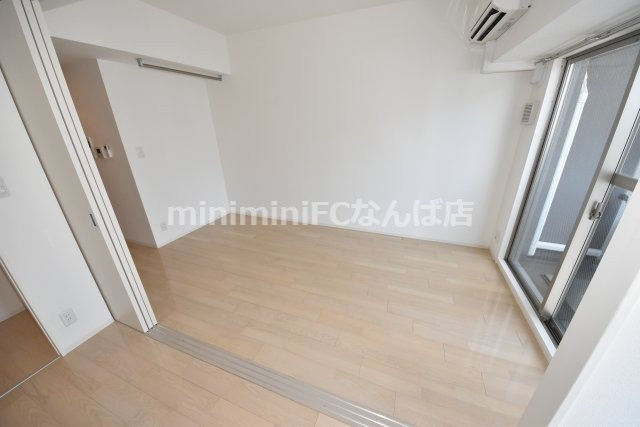 マリンズ心斎橋III