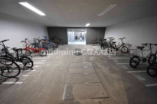 マリンズ心斎橋III