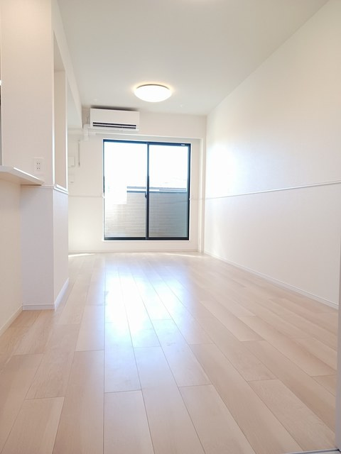 ベルウッド八街Ⅱの居間・リビング