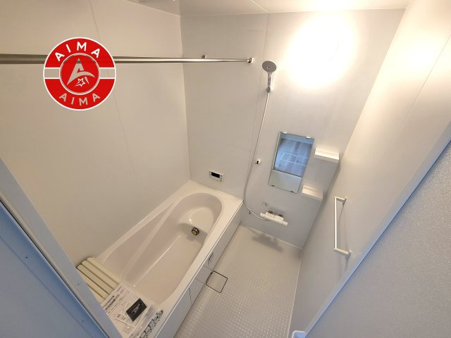 糟屋郡篠栗町尾仲2丁目第1-1棟（1号棟）の浴室|1日の疲れを癒してくれる広々バスルーム。雨の日のお洗濯にも大活躍な浴室乾燥機付です！