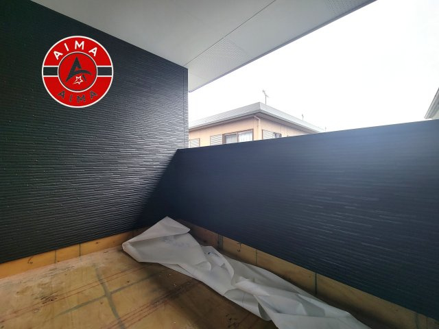 糟屋郡篠栗町尾仲2丁目第1-1棟（1号棟）のバルコニー|風をしっかりと感じられるバルコニーでは、毎日が洗濯日和です。広々としているので洗濯も楽しくなるでしょうし、気分転換にバルコニーからの眺めを楽しむのもいいでしょう。