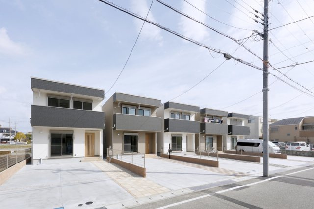 尼崎市富松町３丁目の一戸建ての駐車場