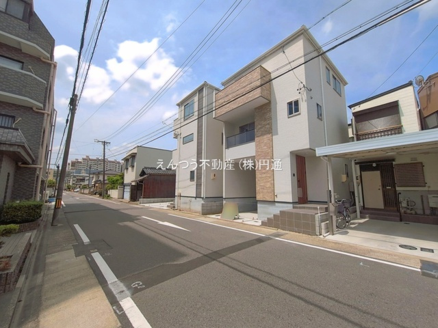 新福寺町2期の前面道路含む現地写真