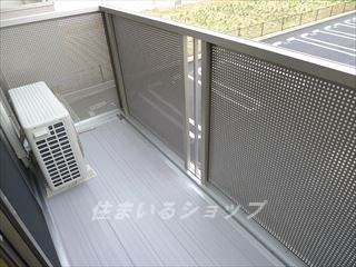 広島市安佐北区可部南５丁目のアパートのバルコニー