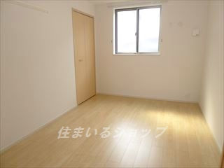 広島市安佐北区可部南５丁目のアパートの寝室