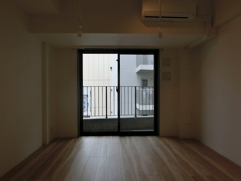 新品家具付きマンション宮川町1(KaGood神奈川)の居間・リビング