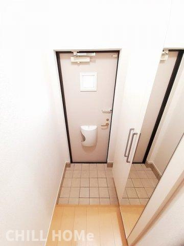 フィールド・ビレッジＡの玄関|当社、チルホームのHPもご覧ください(^^)/物件情報多数♪