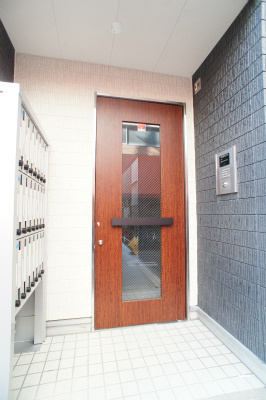 リブリ・上福岡のエントランス