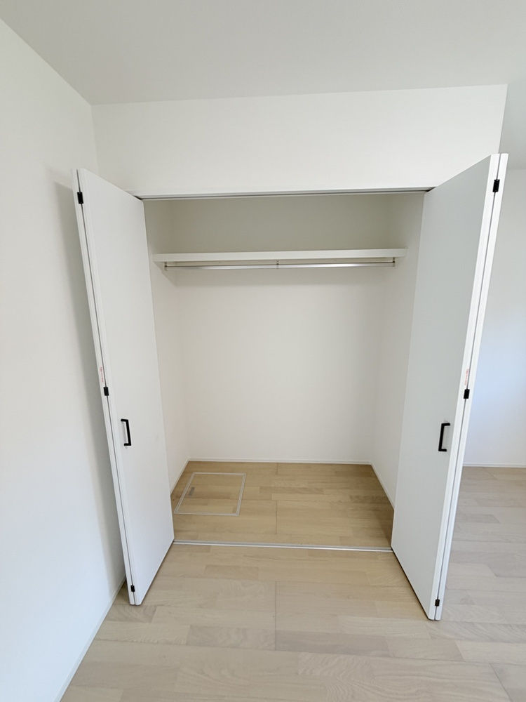 波田　中古住宅の収納