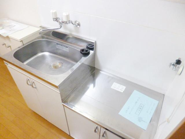 クレセントハウスⅡのキッチン|この写真は他の部屋の写真です。
