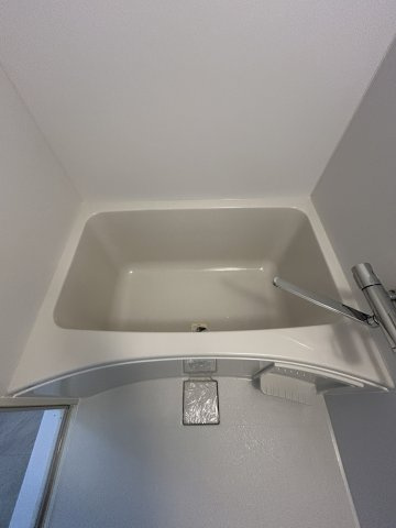 メゾンユタカの浴室|ゆったり過ごせるお風呂です