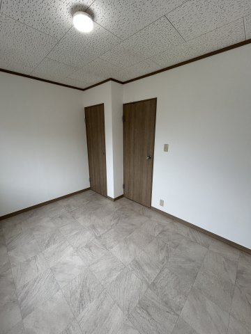 メゾンユタカの洋室|個人の部屋や寝室として使える洋室です