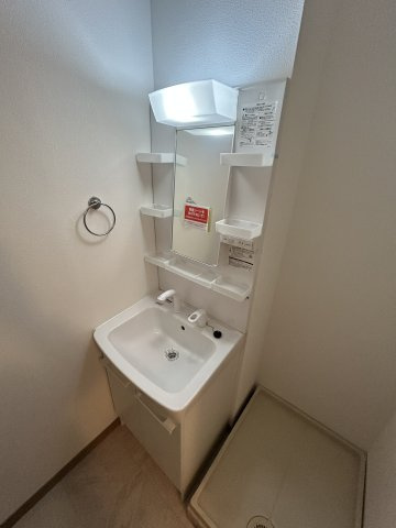 メゾンユタカの洗面所|コンパクトで使いやすい洗面所