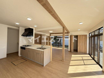 【居間・リビング】 | 本野町戸建