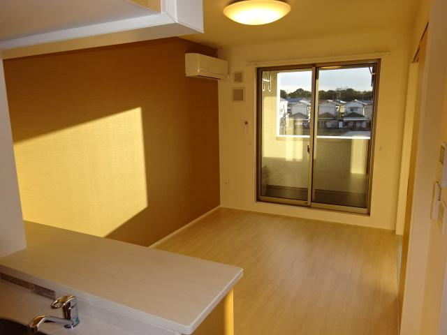 シルフィード三木の居間・リビング|リビング