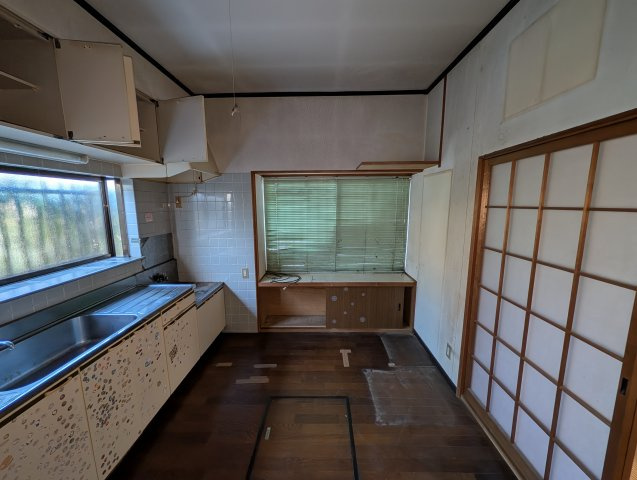 小郡市寺福童売中古一戸建のキッチン