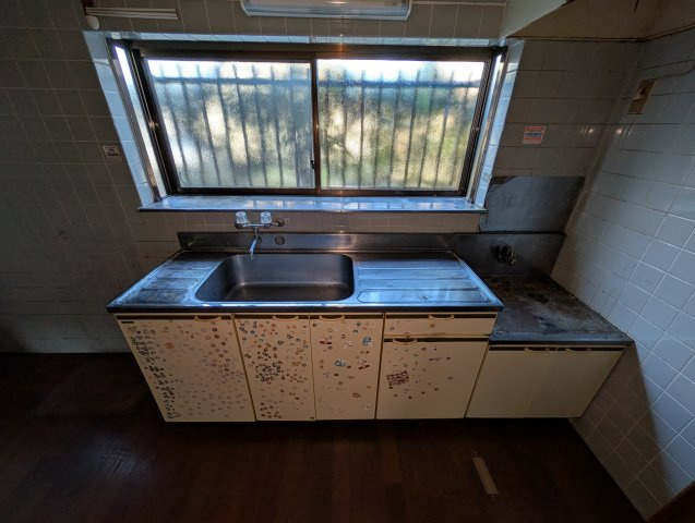 小郡市寺福童売中古一戸建のキッチン