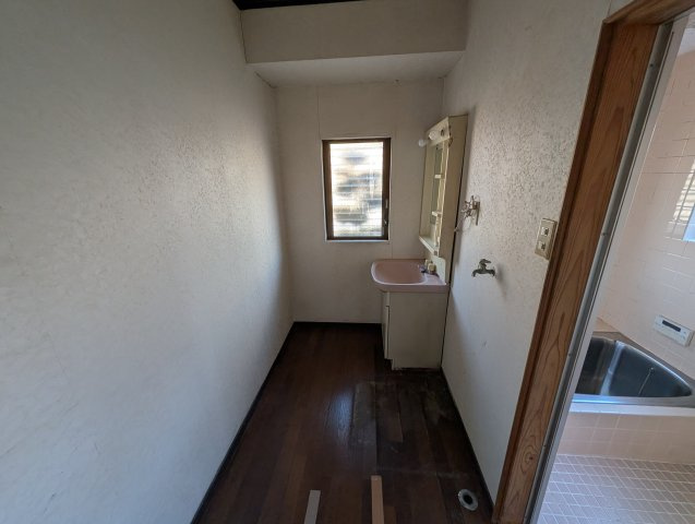 小郡市寺福童　中古一戸建の洗面所
