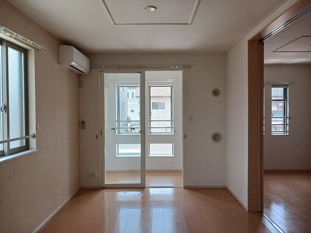 ヴィラ清瀧　Ｄの居間・リビング