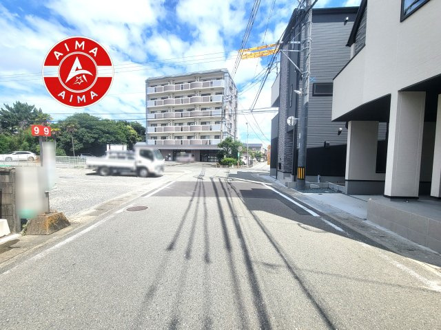 大野城市仲畑4丁目第1-2棟（1号棟）　の外観|前面道路含む現地の写真です。