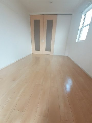 ディアベルジュⅠの居間・リビング|明るいリビングです☆