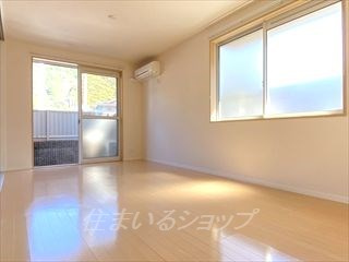 M’s Pronube 弐番館の居間・リビング