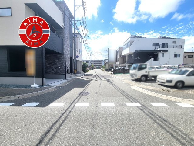 大野城市仲畑4丁目第1-2棟（2号棟）　の前面道路含む現地写真|前面道路です。