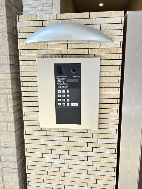 尼崎市南塚口町８丁目のアパートの外観