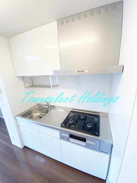 平塚市代官町のアパートのキッチン